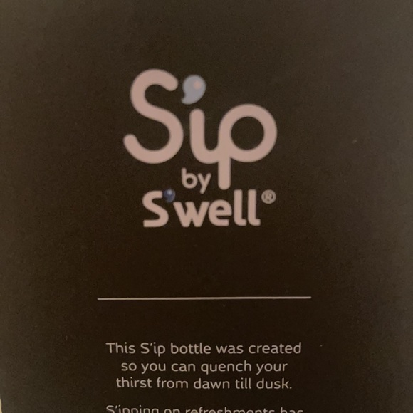 Gift ready Water Bottle for Hydration - NWT Gift Quality Purple Swell💦 - Picture 7 of 10